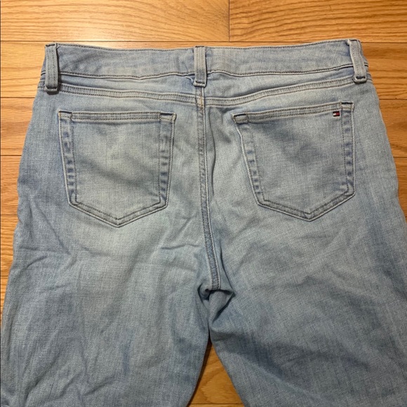 Women’s Tommy Hilfiger Shorts - Picture 2 of 3